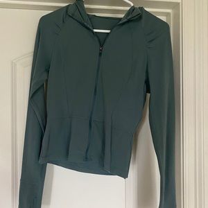 Lululemon Move with Ease Jacket, cropped, size 6, mystic green